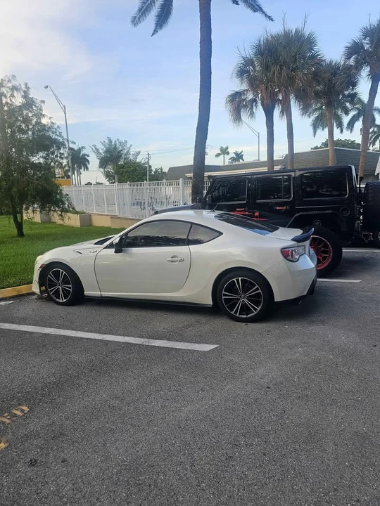 2014 Scion FR-S - Image 4 of 10