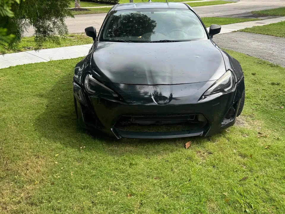 2014 Scion FR-S - Image 2 of 5