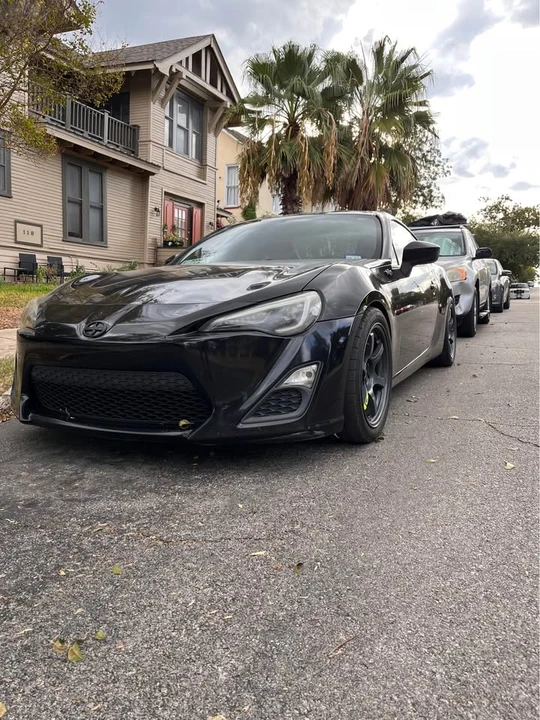 2014 Scion FR-S - Image 2 of 5