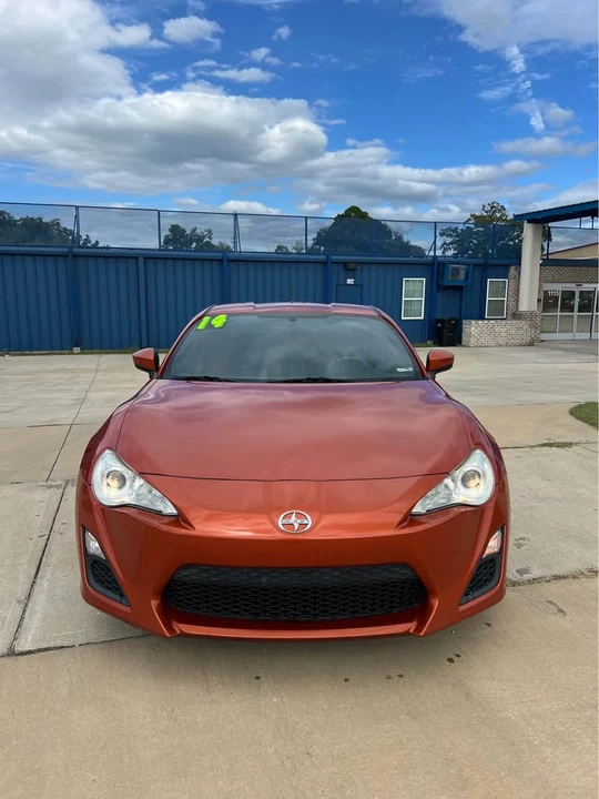 2014 Scion FR-S - Image 2 of 16