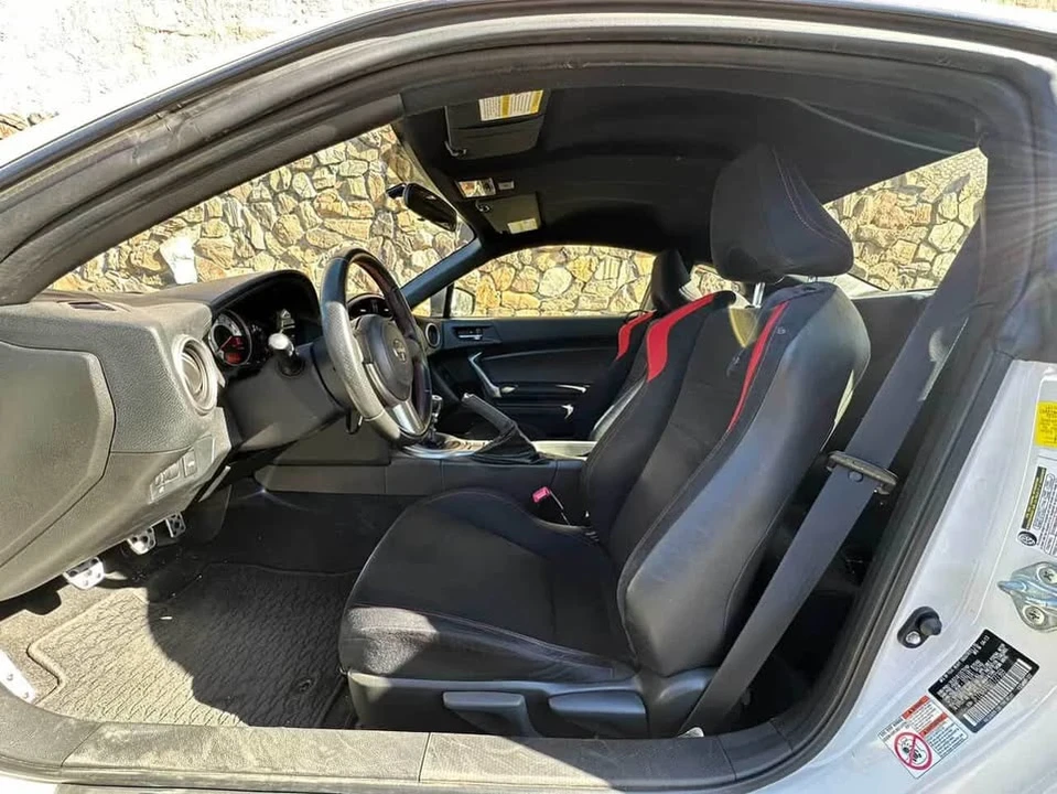 2014 Scion FR-S - Image 5 of 8