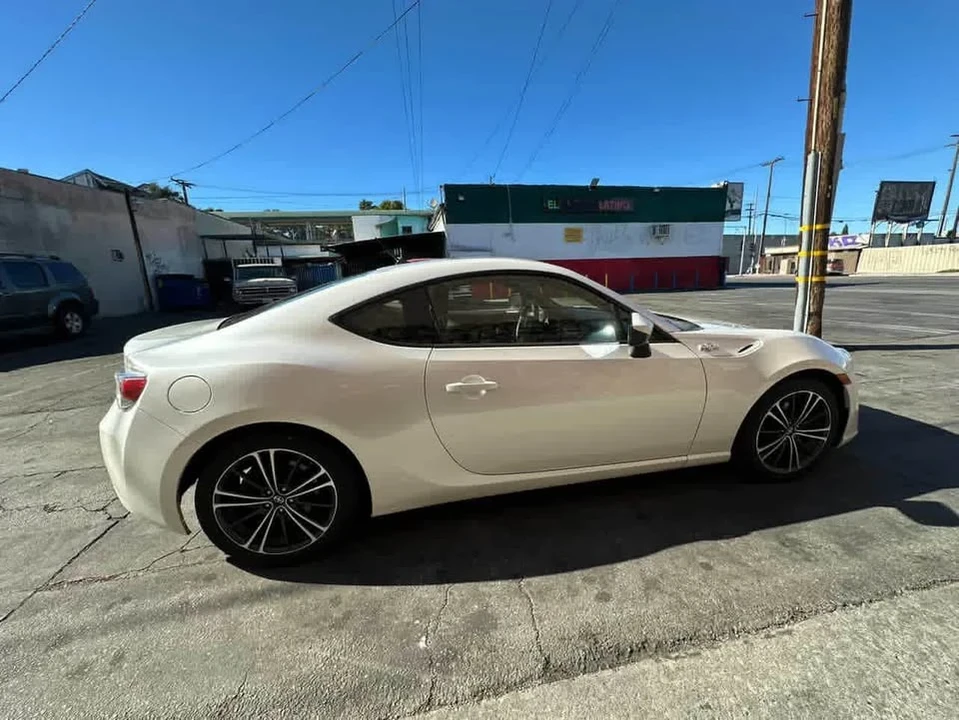2014 Scion FR-S - Image 2 of 8