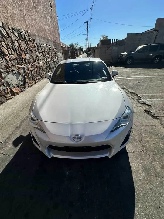 2014 Scion FR-S - Image 4 of 8