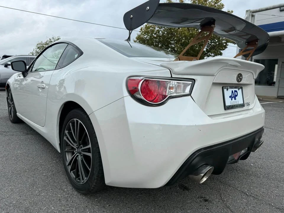 2014 Scion FR-S - Image 9 of 15