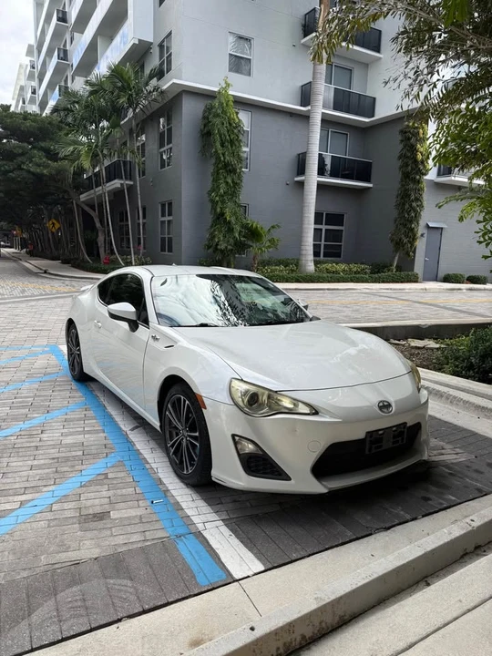 2014 Scion FR-S - Image 2 of 20