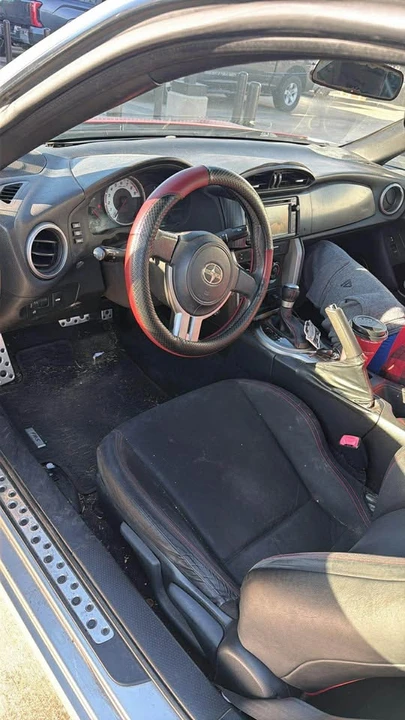 2014 Scion FR-S - Image 7 of 8