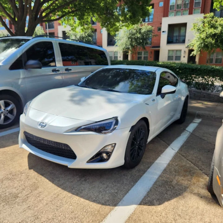 2014 Scion FR-S - Image 5 of 6