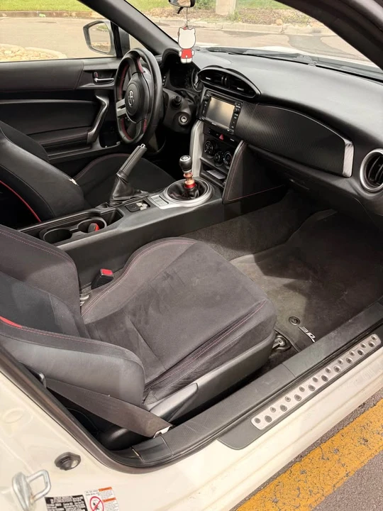2014 Scion FR-S - Image 5 of 10