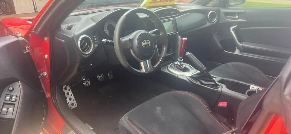 2014 Scion FR-S - Image 4 of 8