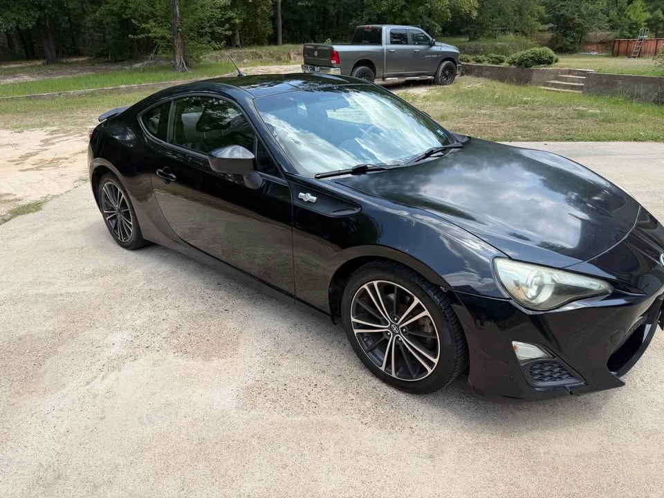 2014 Scion FR-S - Image 2 of 20