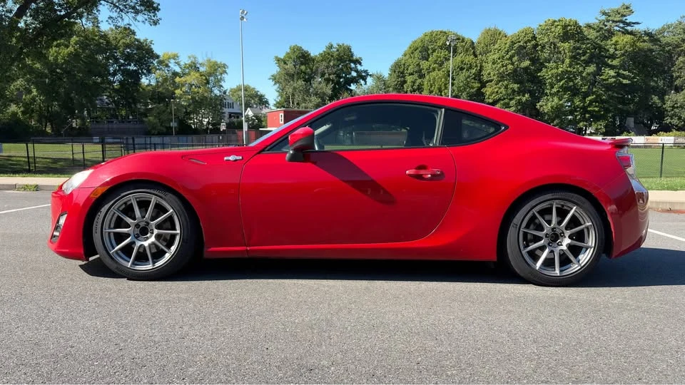2014 Scion FR-S - Image 2 of 14