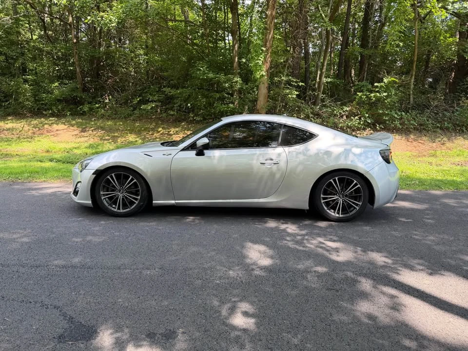 2014 Scion FR-S - Image 6 of 19
