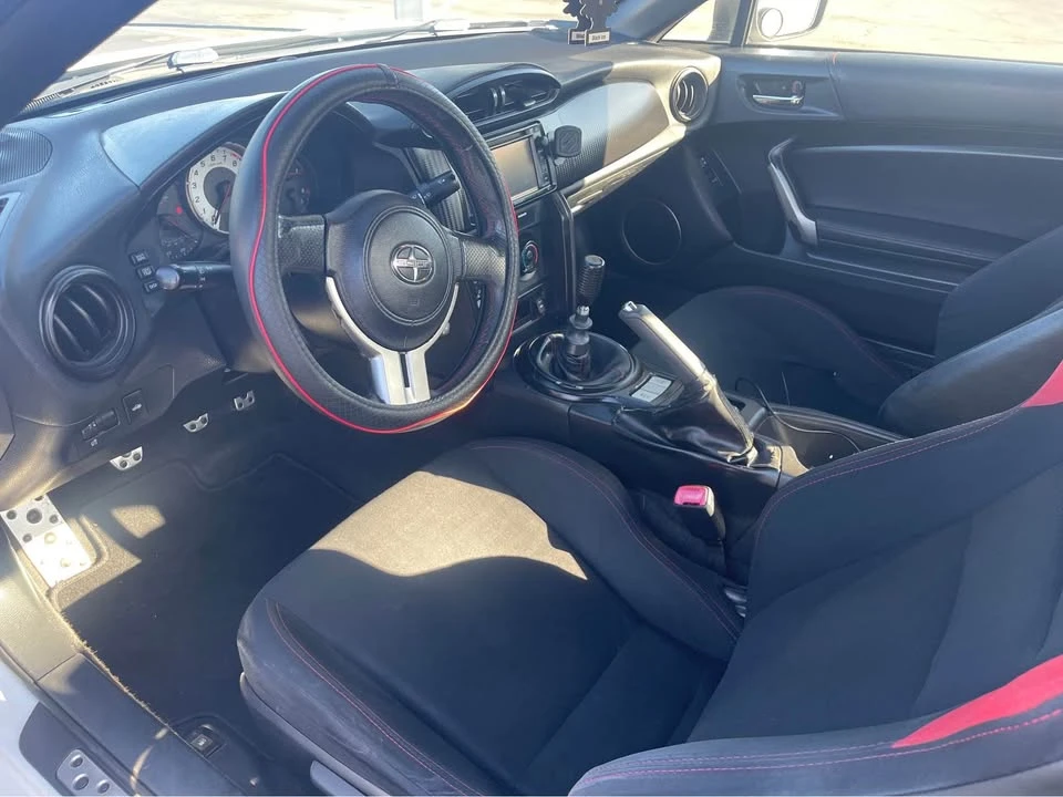 2014 Scion FR-S - Image 5 of 10