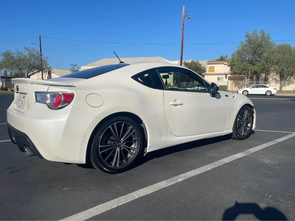 2014 Scion FR-S - Image 8 of 10