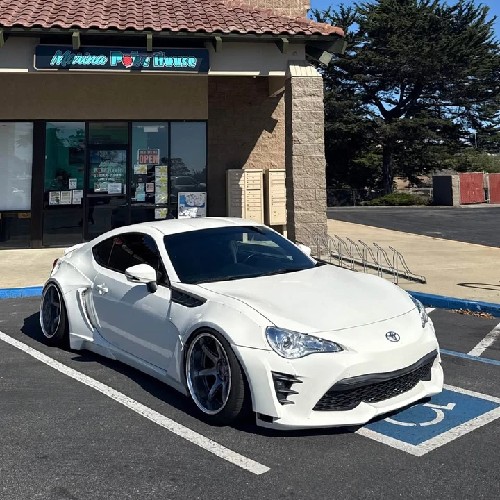 2014 Scion FR-S - Image 2 of 9