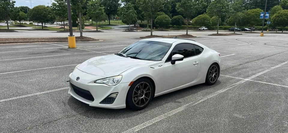 2014 Scion FR-S - Image 2 of 5