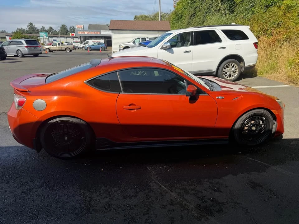 2014 Scion FR-S - Image 4 of 11