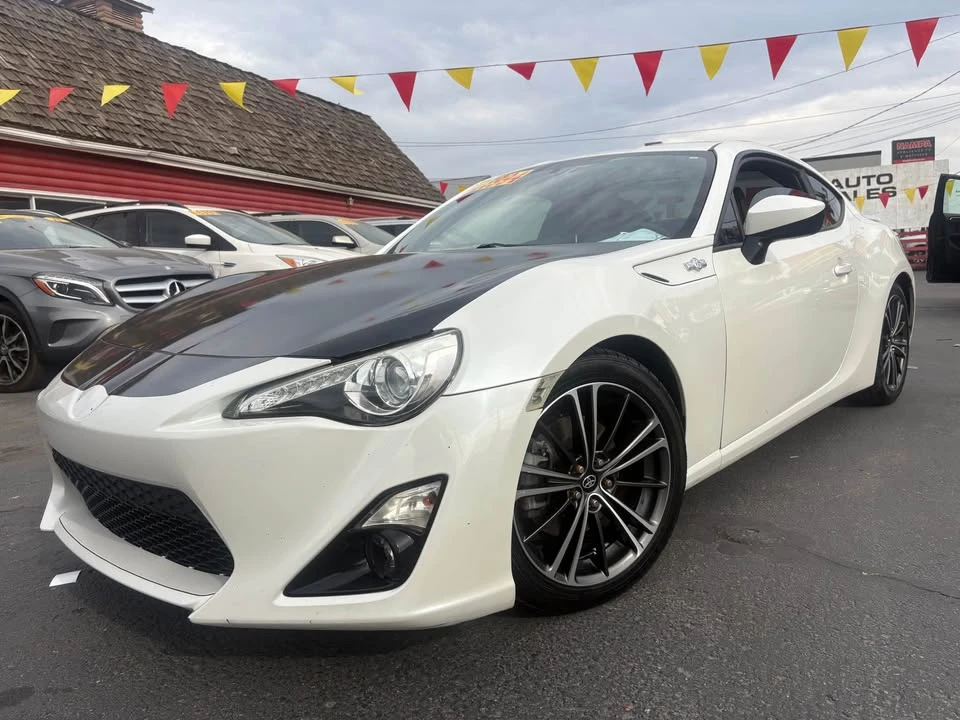 2014 Scion FR-S - Image 2 of 6