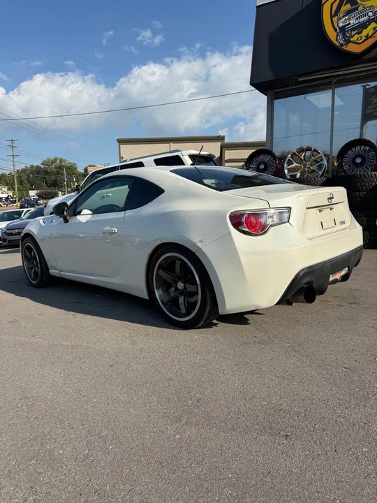 2014 Scion FR-S - Image 8 of 8