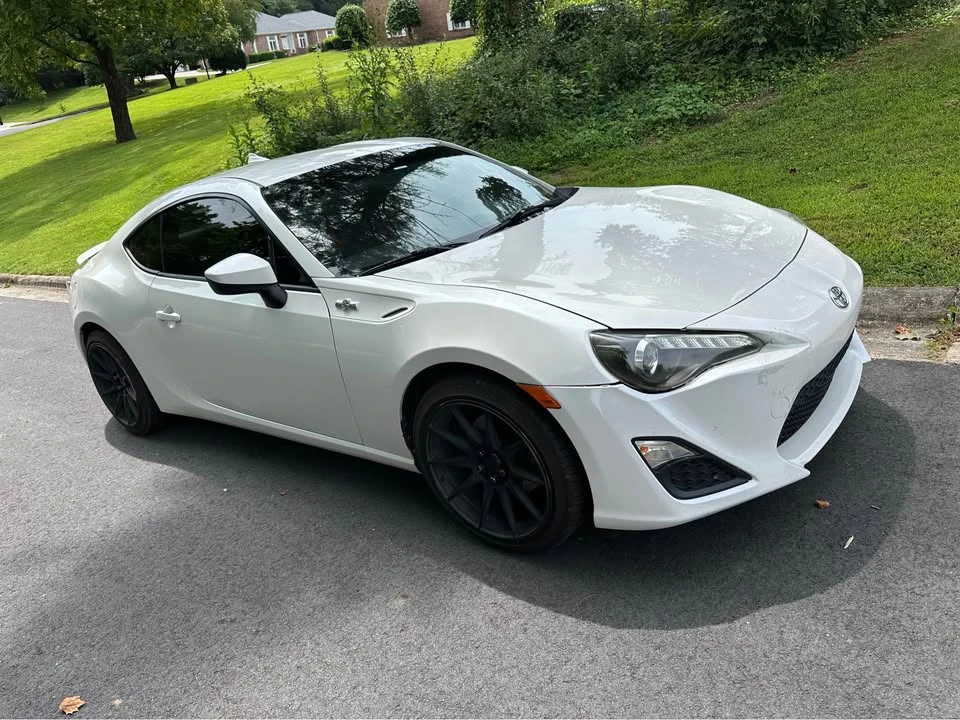 2014 Scion FR-S - Image 4 of 6