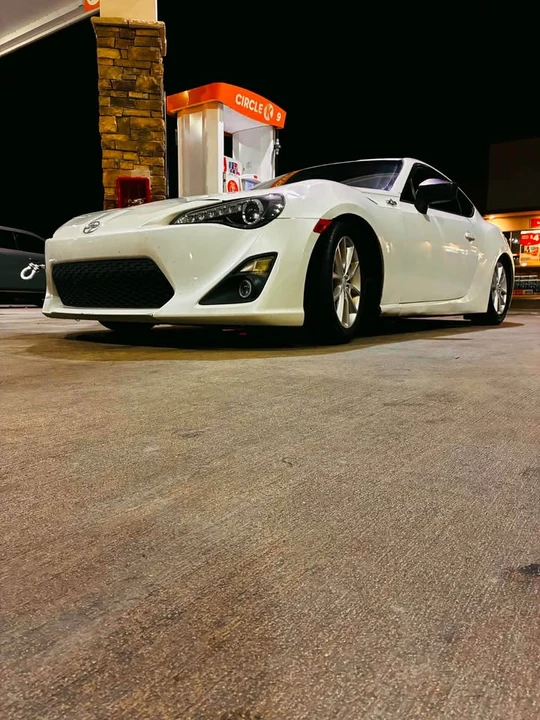 2014 Scion FR-S - Image 2 of 5