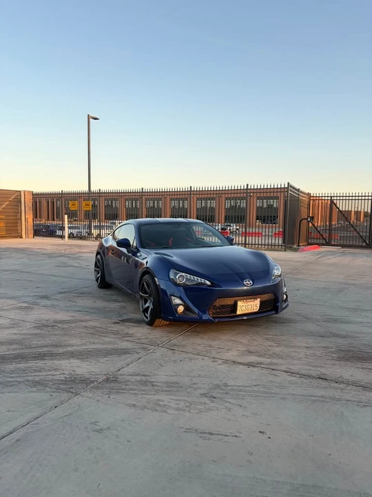 2014 Scion FR-S - Image 10 of 13