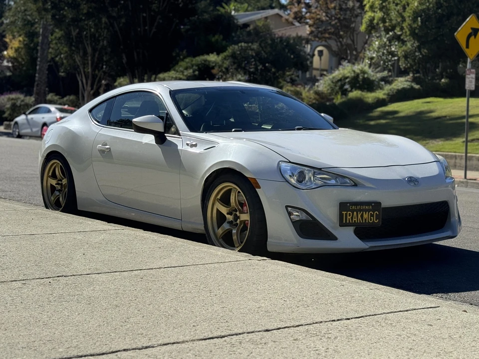 2014 Scion FR-S - Image 2 of 12