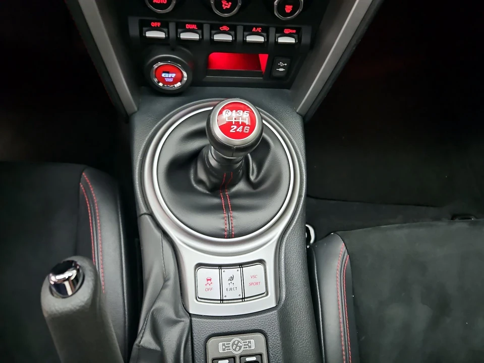 2014 Scion FR-S - Image 19 of 26