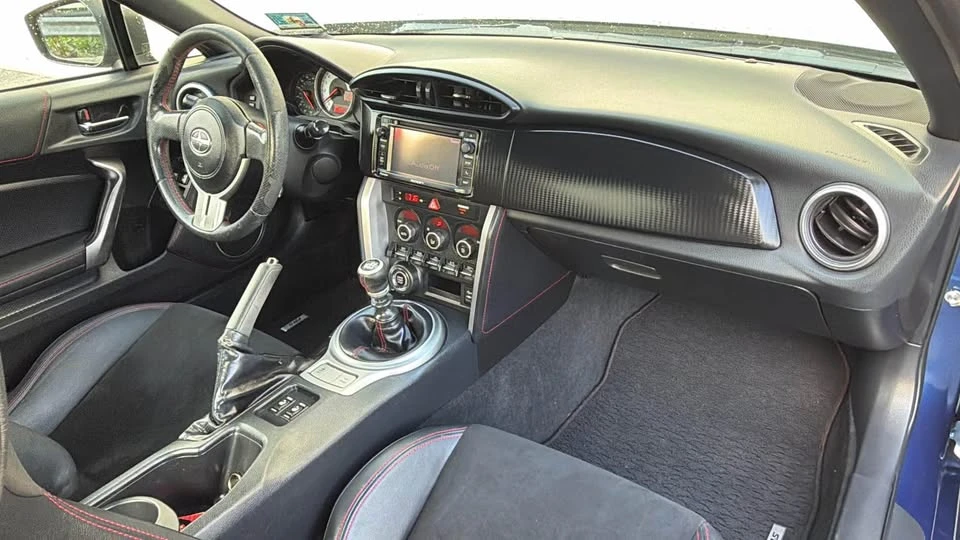 2014 Scion FR-S - Image 17 of 18