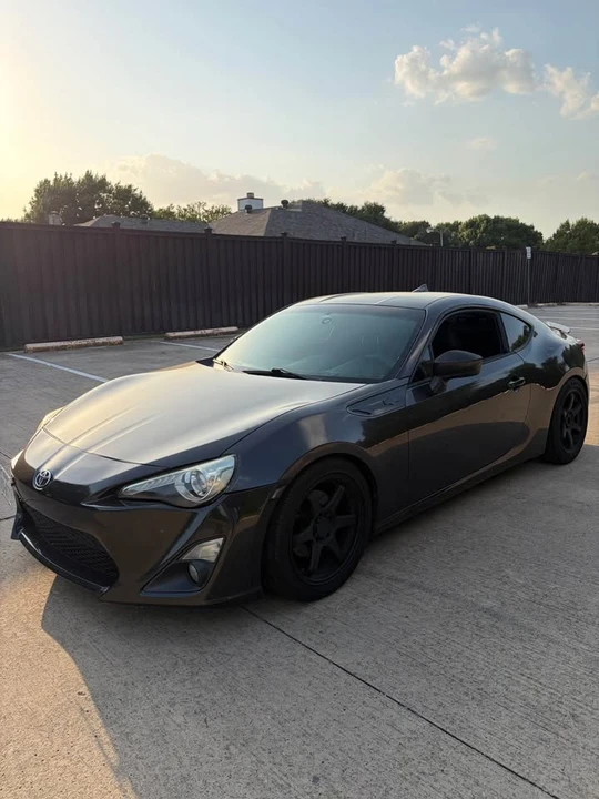 2014 Scion FR-S - Image 4 of 8