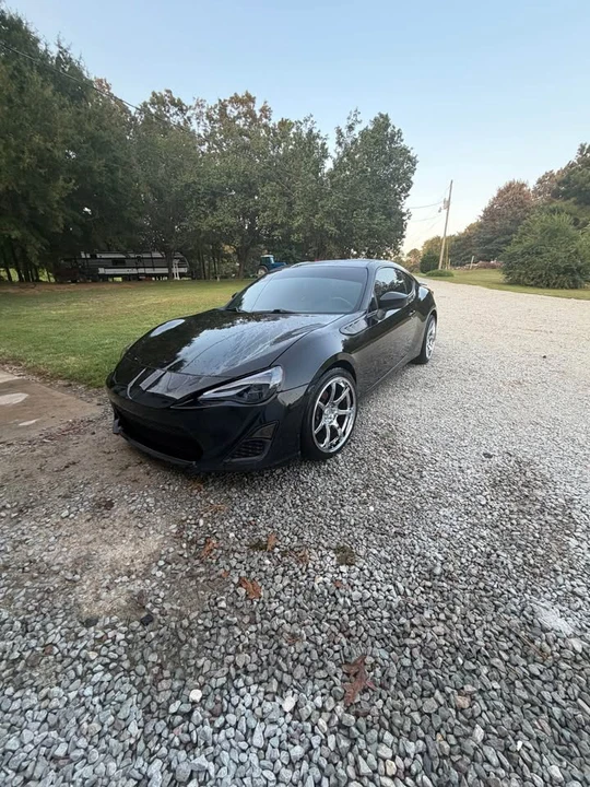 2014 Scion FR-S - Image 2 of 14
