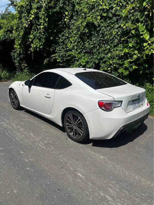 2014 Scion FR-S - Image 2 of 8