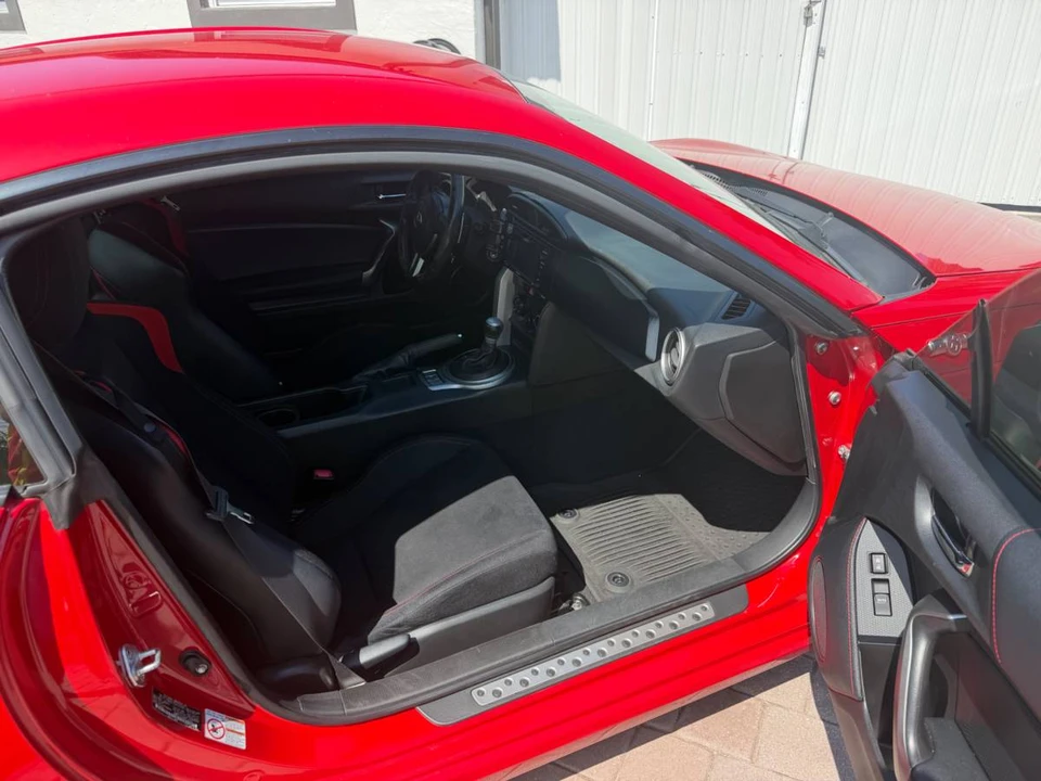 2014 Scion FR-S - Image 7 of 11