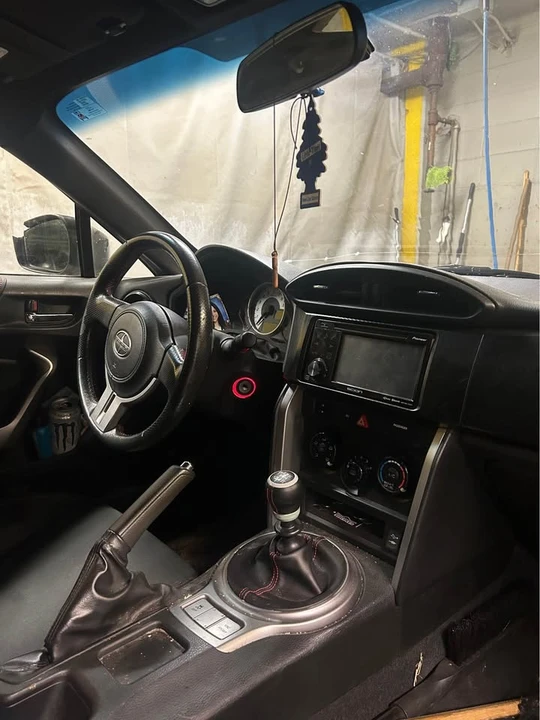 2014 Scion FR-S - Image 2 of 3