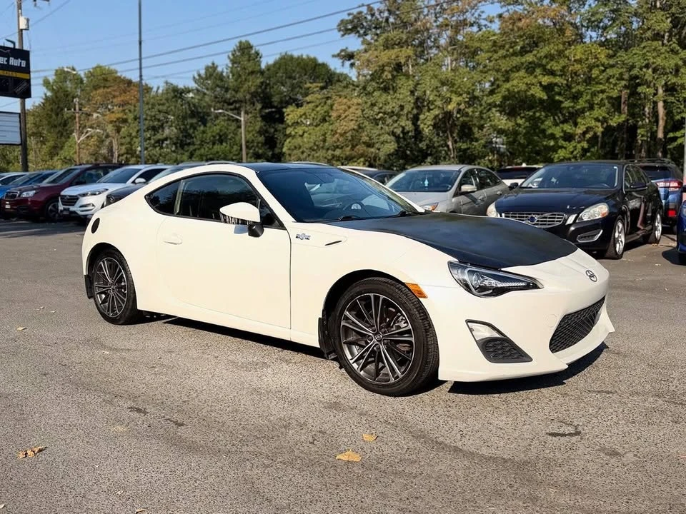 2014 Scion FR-S - Image 2 of 20