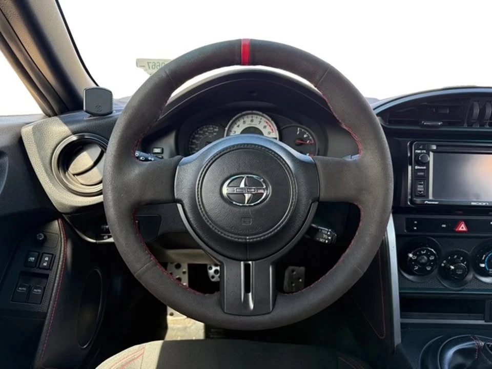 2014 Scion FR-S - Image 11 of 12