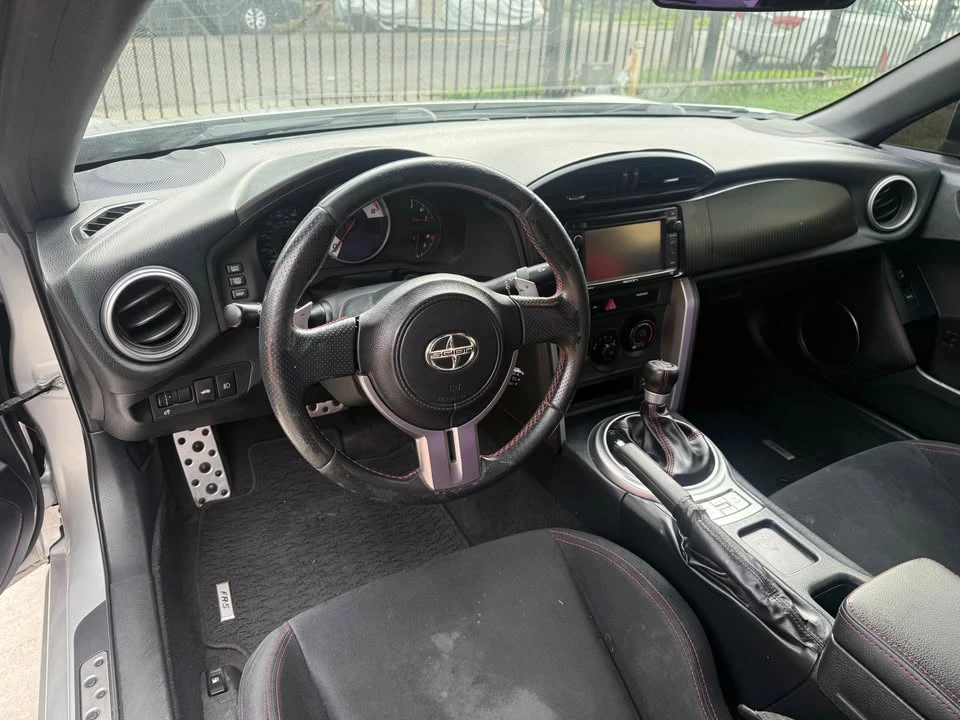 2014 Scion FR-S - Image 5 of 10