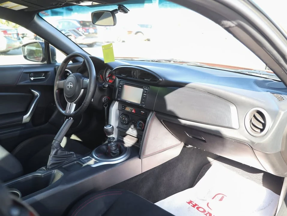 2014 Scion FR-S - Image 12 of 13