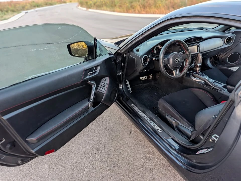 2014 Scion FR-S - Image 14 of 20