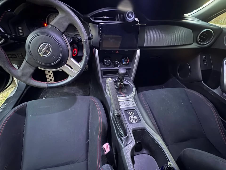 2014 Scion FR-S - Image 15 of 20