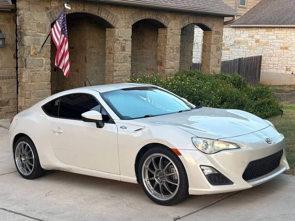 2014 Scion FR-S - Image 2 of 20