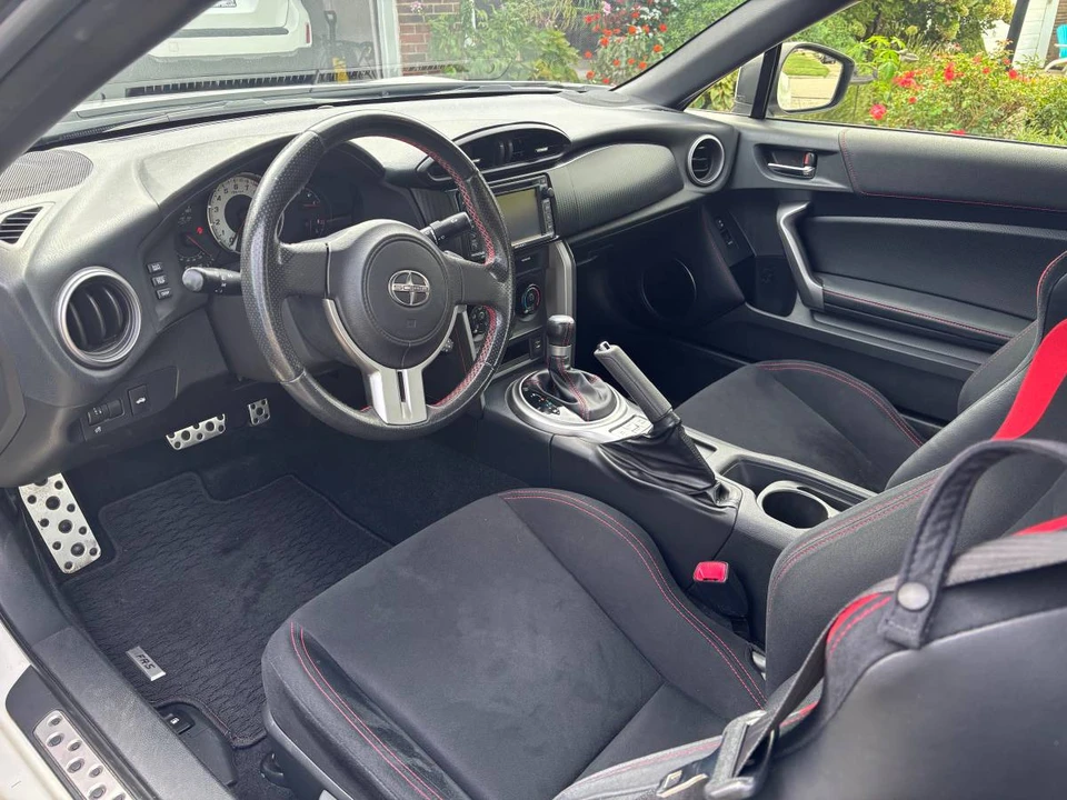 2014 Scion FR-S - Image 11 of 17