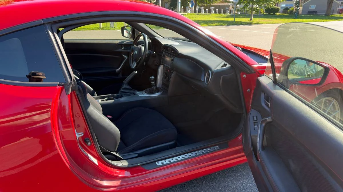 2014 Scion FR-S - Image 9 of 14