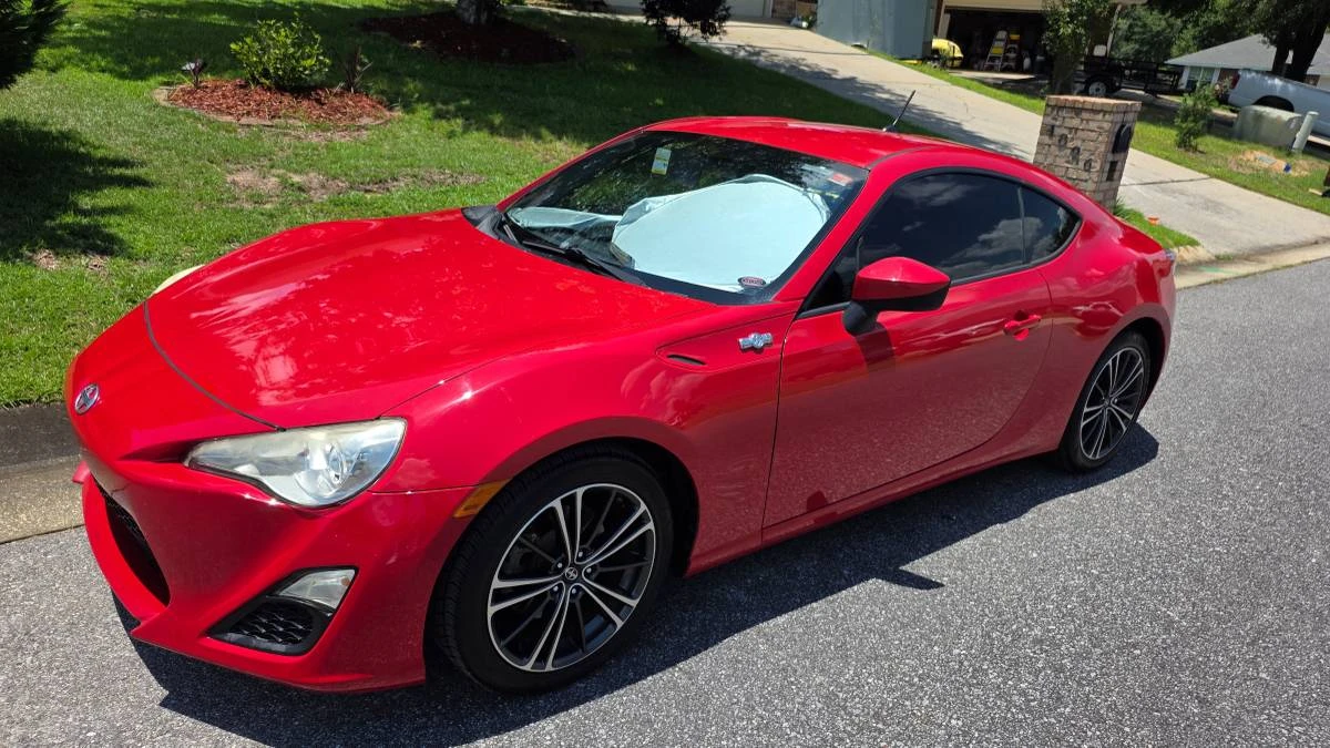 2014 Scion FR-S - Image 2 of 3