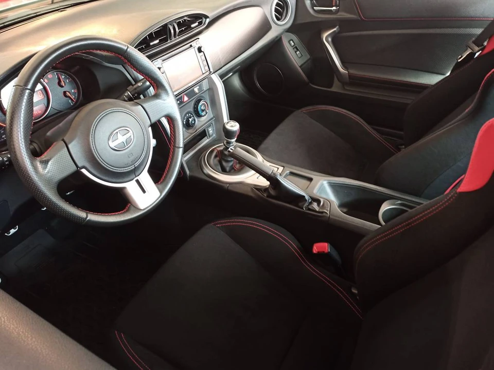 2014 Scion FR-S - Image 7 of 15