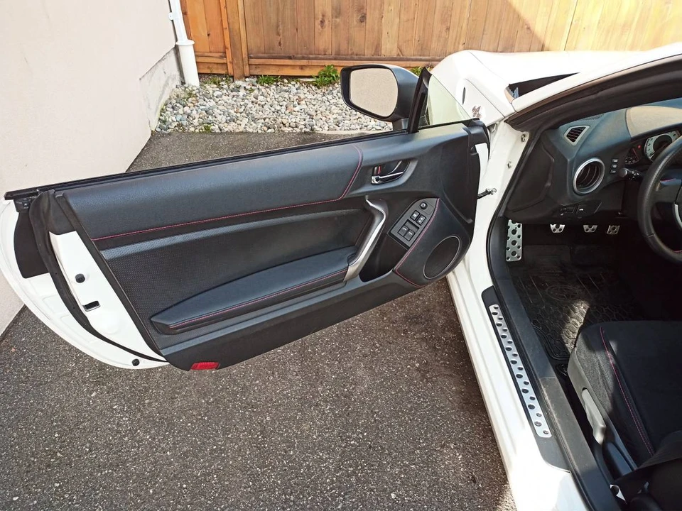 2014 Scion FR-S - Image 13 of 15
