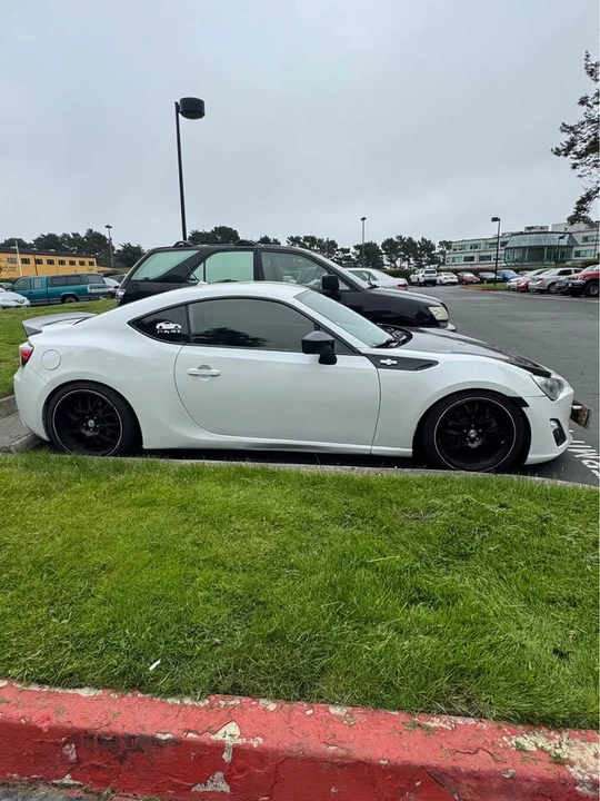 2014 Scion FR-S - Image 4 of 6