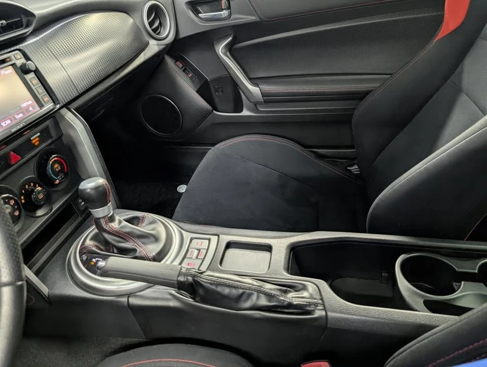 2014 Scion FR-S - Image 15 of 17