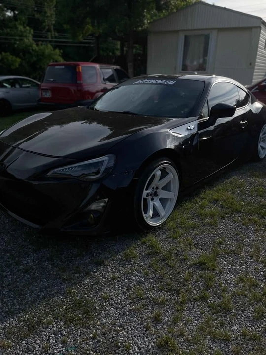 2014 Scion FR-S - Image 8 of 10