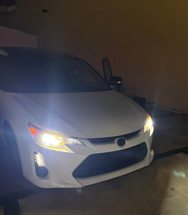 2014 Scion tC - Image 6 of 10